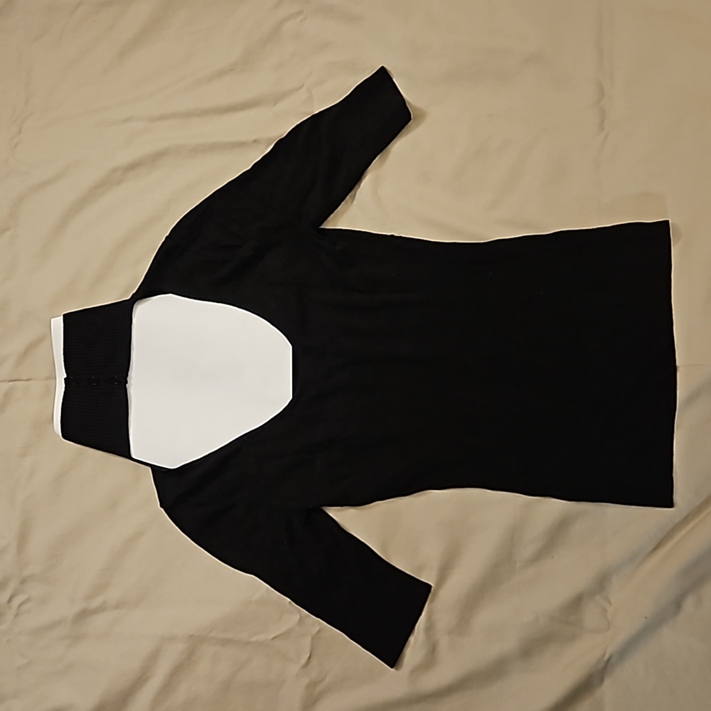 Express, open back mockneck top. Size xs